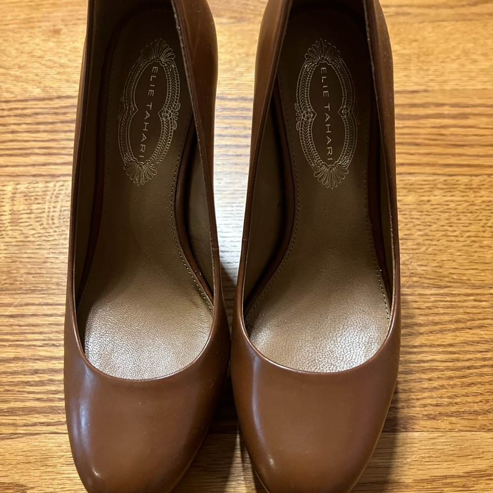 Elie Tahari platform shoes